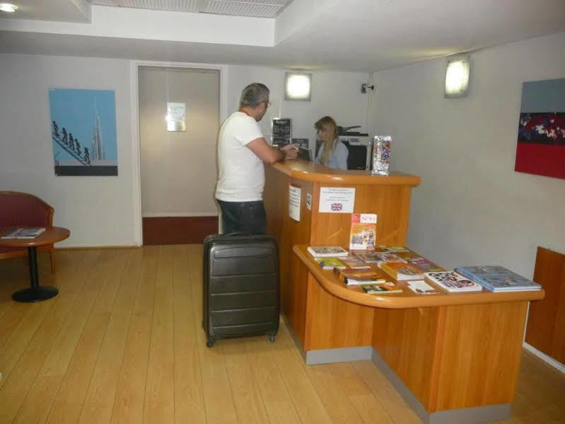 Aerel Hotel Aeroport Blagnac Exteriör bild